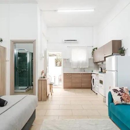 Cozy And Traditional - Ec Studios Larnaca Exterior photo